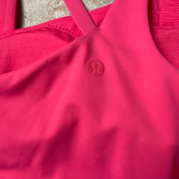 Lululemon Everlux Asymmetrical Tennis Tank Top Lip Gloss Size 4 - Picture 3 of 8